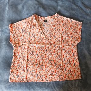 SHEIN Ditsy Floral V Neck Top
